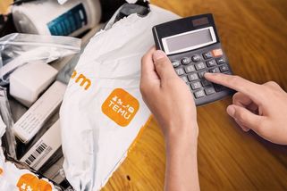 Evropský parlament schválil poplatek pro malé zásilky z e-shopů mimo EU - Seznam Zprávy